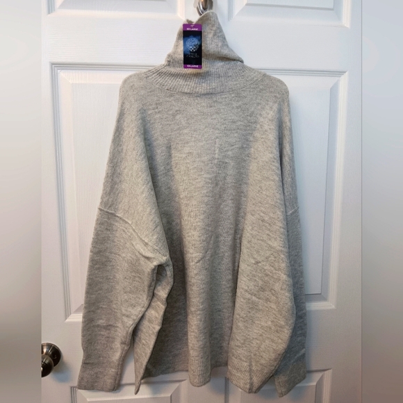 Vince Camuto Women's Turtleneck Sweather-Silver Heather New - Picture 1 of 5